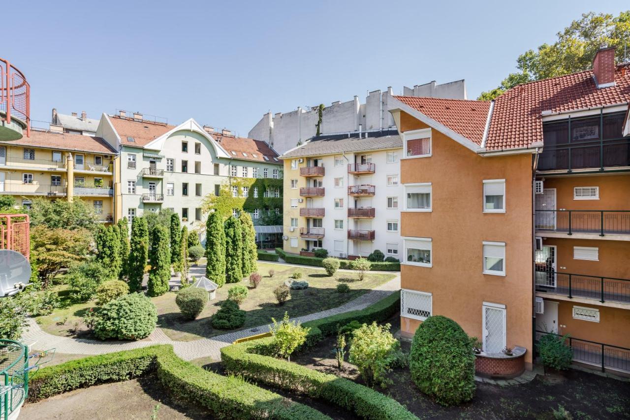 Beautiful Three Bedrooms Apartment With Free Parking Close To The Danube Coast 布达佩斯 外观 照片
