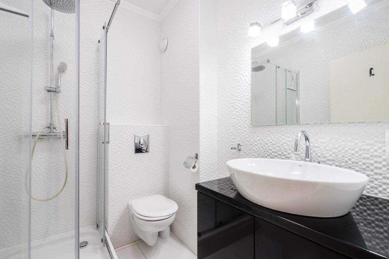 Beautiful Three Bedrooms Apartment With Free Parking Close To The Danube Coast 布达佩斯 外观 照片