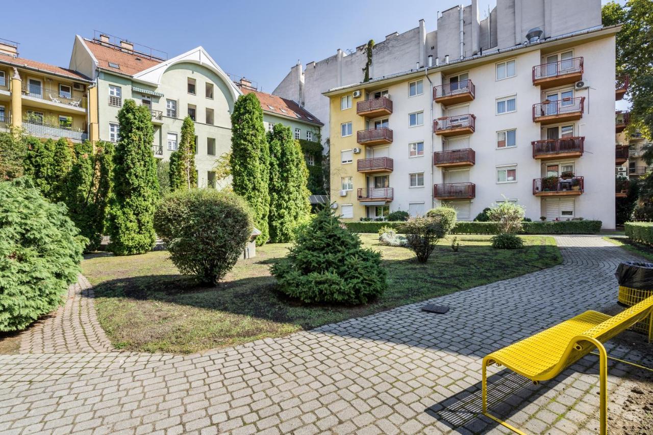 Beautiful Three Bedrooms Apartment With Free Parking Close To The Danube Coast 布达佩斯 外观 照片