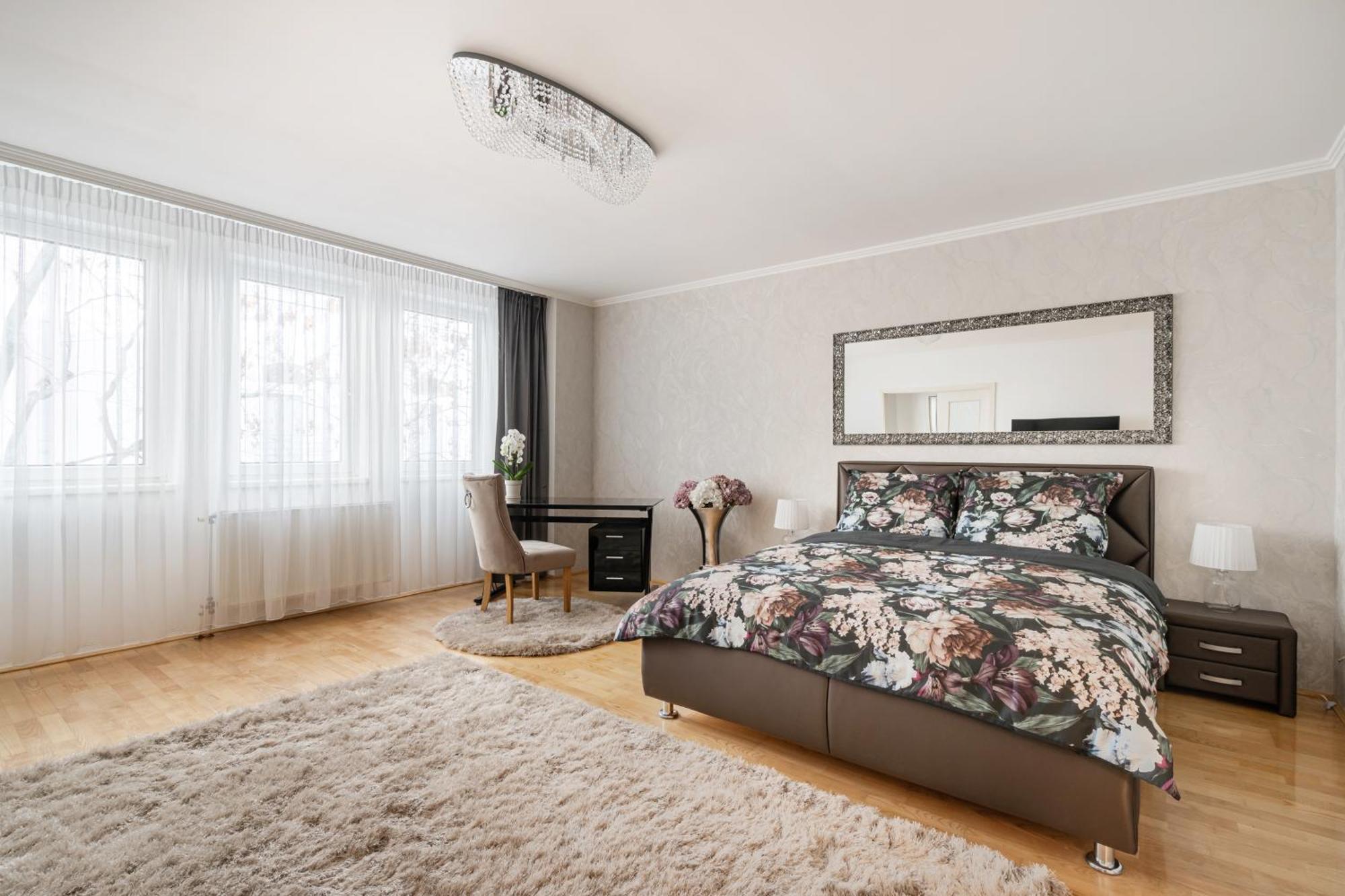 Beautiful Three Bedrooms Apartment With Free Parking Close To The Danube Coast 布达佩斯 外观 照片